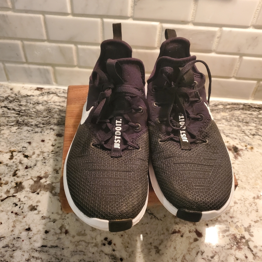 Women NIKE Free Tr8 Athletic Shoes
